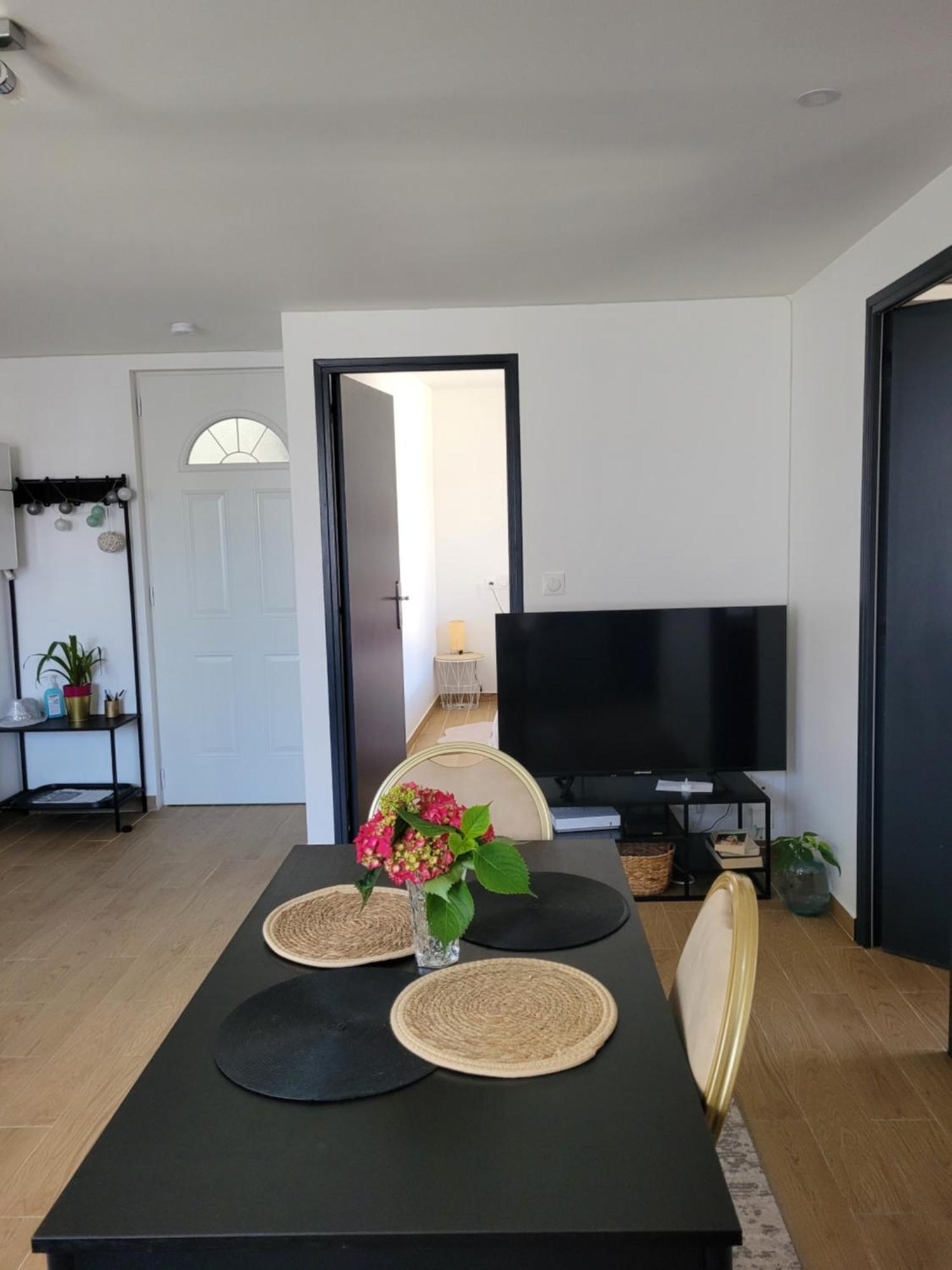 Coquet Appartement A 15Mn De Paris Et 10 Mn De Stade De France, Wifi, Netflix, Groslay Exterior photo